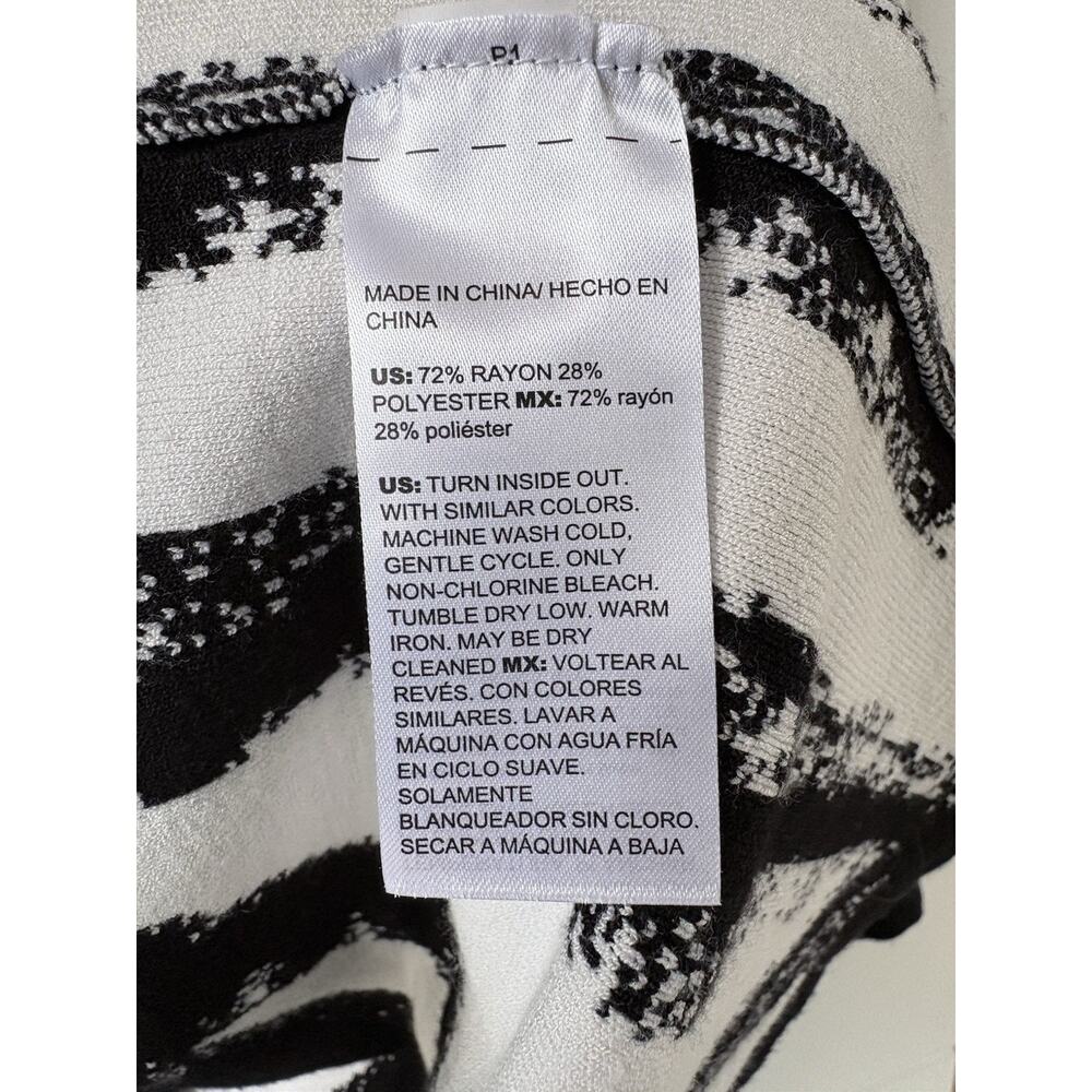 Chicos Black White Abstract Open Front Cardigan Longline Sweater Bold Artsy M - Picture 9 of 15